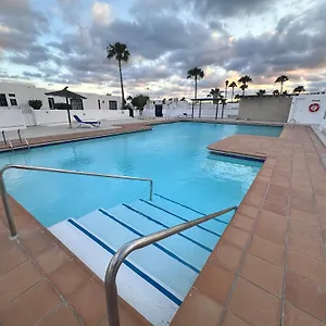 Marinos 76 Puerto del Carmen (Lanzarote)